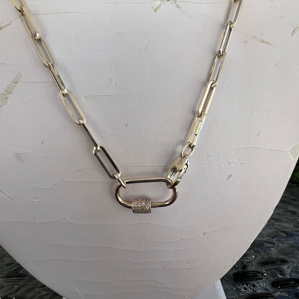 14k gold paper clip link necklace w/ charm holder. Brand new.